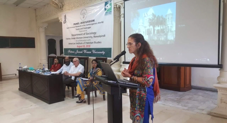 Amie presents in a panel discussion on social science research at Fatima Jinnah Women’s University, Rawalpindi, in association with American Institute of Pakistan Studies. Aug. 2018