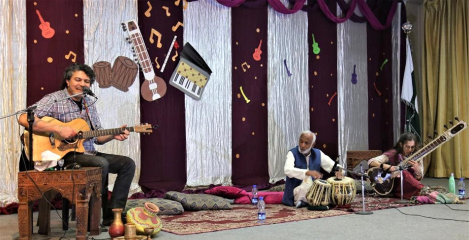(L-R) Arieb Azhar, Javad Khan, Amie in performance launching FJWU Indigenous Performance Traditions series. Rawalpindi, Feb. 2023