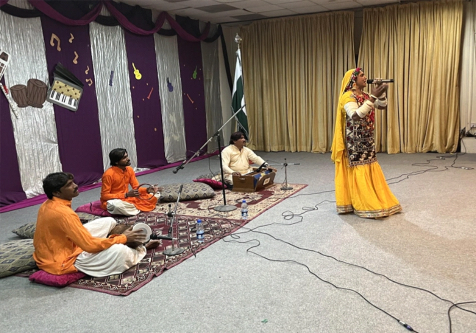 Folksinger Mai Nimani and Ensemble from Sindh performing in FJWU series. Feb. 2023